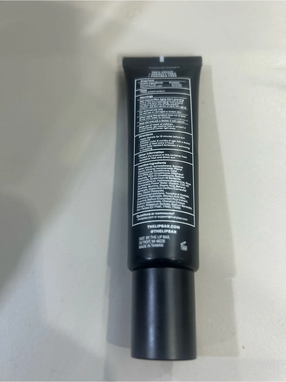 TLB JUST A TINT 3-IN-1 TINTED SKIN MOISTURIZER